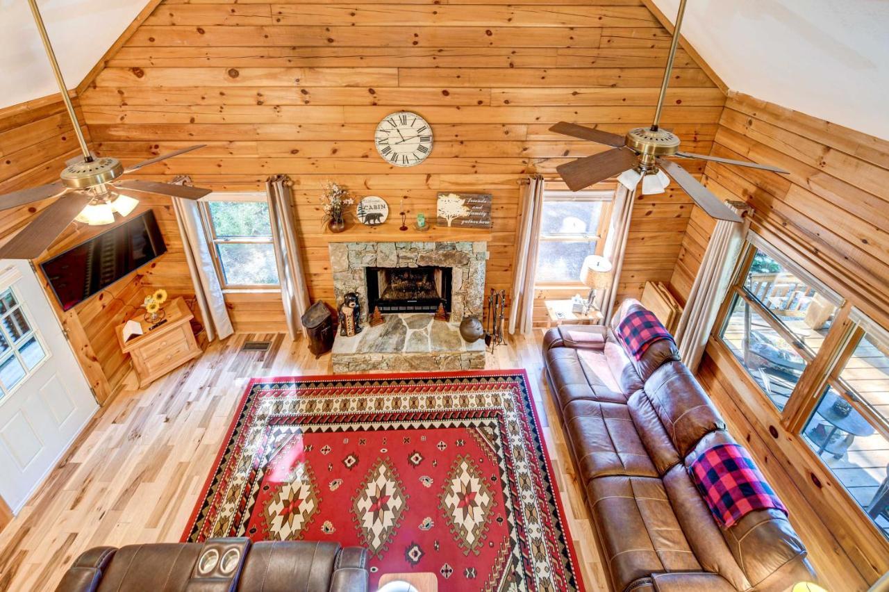 Waynesville Cabin With Covered Deck And Fire Pit! Lake Junaluska Екстер'єр фото