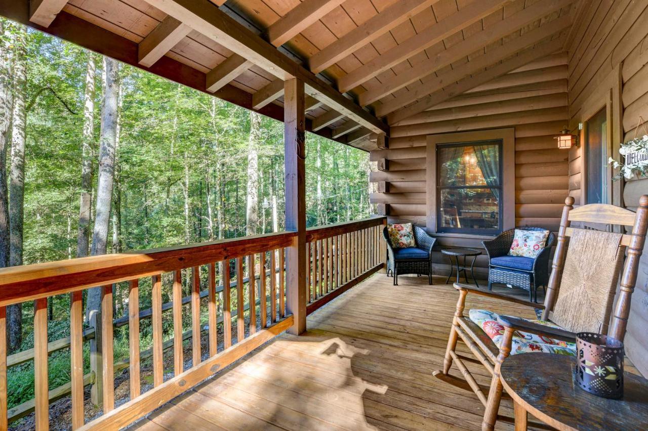 Waynesville Cabin With Covered Deck And Fire Pit! Lake Junaluska Екстер'єр фото